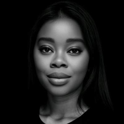 Kadiatou, coach et formatrice en management, partenaire de Womindi